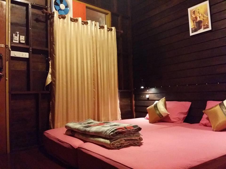 Hostel Bann Elephant *